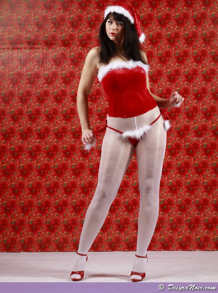 large desyra-nylon image